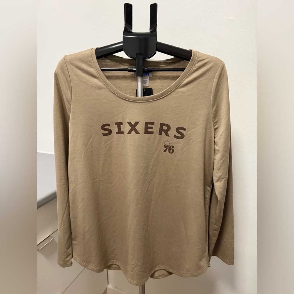 NWT Women's Philadelphia 76ers Long Sleeve Shirt Scoop Neck Shirt Size XL